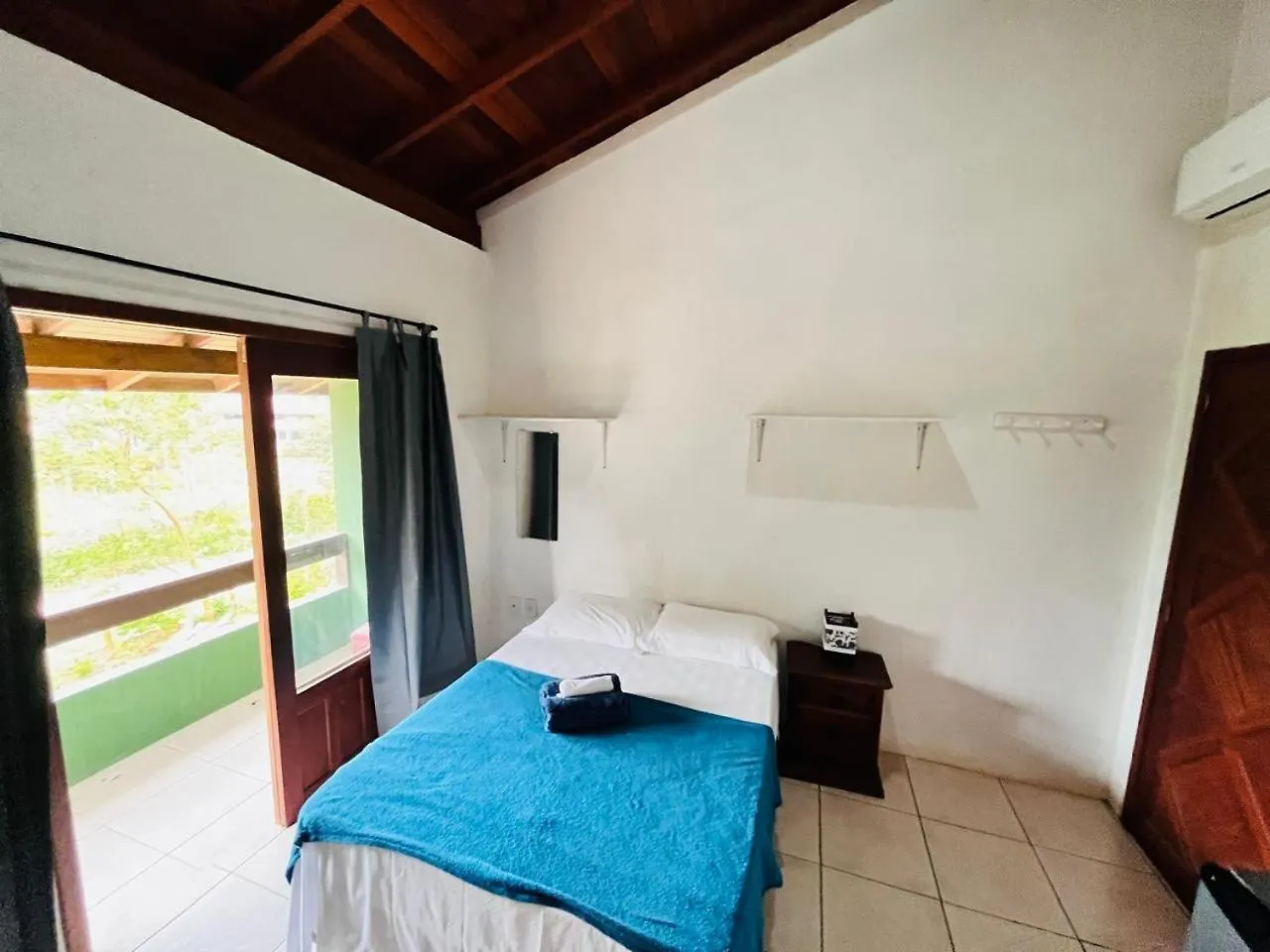 Sunhouse Praia Do Rosa Inn